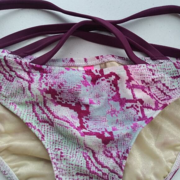 Betsey Johnson - Swimsuit Bottoms  100779MDG Reptile Print Size Small - Picture 4 of 8